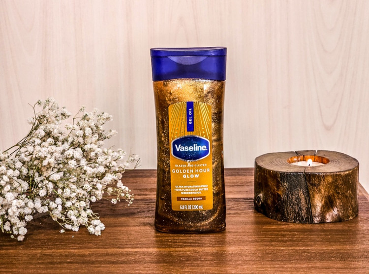 روغن بدن وازلین شاین