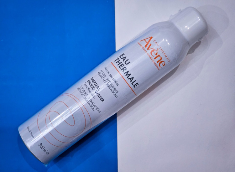 اسپری آب معدنی حرارتی اون